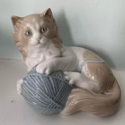 Buy Nao Figure By Lladro 1978 Cat Kitten Playing With Ball Of Wool • 14£