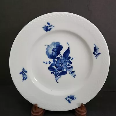 Buy Blue Flowers Braided By Royal Copenhagen 8 1/4  Salad Plate #10/8095 • 24£