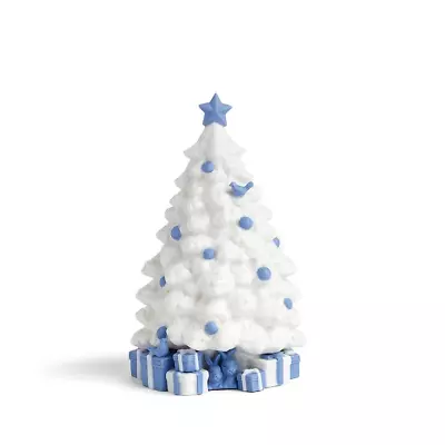 Buy Wedgwood Christmas Standing Tree Ornament • 65£