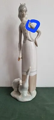 Buy Lladro Tall Girl With Geese Figure 1035 Vintage Lladro. Large Figure. • 10£