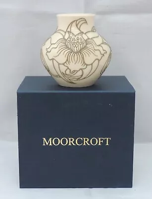 Buy Moorcroft Tubelined Master Anna Lily Vase • 150£