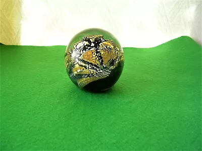 Buy BLACK AND GOLD ISLE OF WIGHT?  PAPERWEIGHT  ( C41 Sh ) • 9.99£