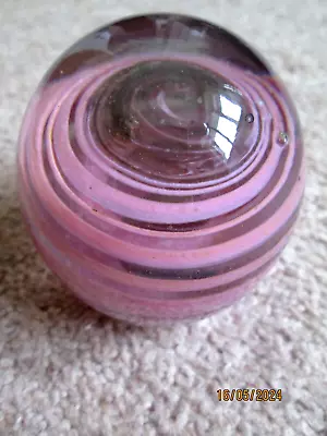 Buy Paper Vintage Paper Weight Medina Glass Pink Swirls. • 15£