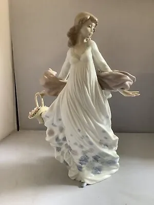 Buy Lladro Figurine Spring Splendour 5898 Spanish Gloss Porcelain, Unboxed, Perfect • 120£