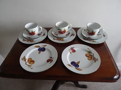 Buy Royal Worcester 'evesham Vale' 3 Cups And 6 Saucers + 5 Plates • 15£