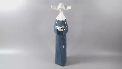 Buy Lladro 5500 Nun Figure Prayerful Moment • 35£
