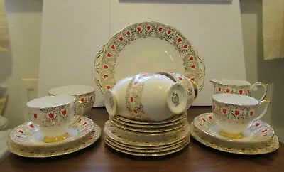 Buy QUEEN ANNE 21 X PIECE GOLD/WHITE TEA SERVICE WITH TULIP PATTERN NO.5682 • 30£