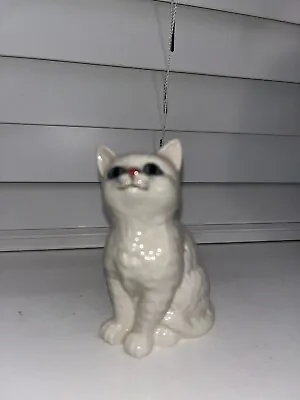 Buy Beswick Figurine - Glossy White Persian Cat. No. 1886 - Date: 1963-89 • 20£