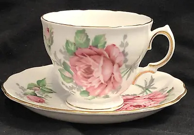 Buy  ROYAL VALE Bone China England Cup And Saucer Set Roses With Gold Trim • 12.76£