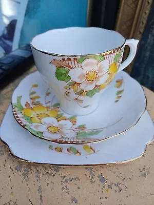Buy Vintage Art Deco Roslyn Bone China Flora  Design Trio Tea Cup Saucer & Plate • 4£