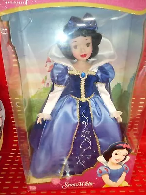 Buy Snow White Porcelain Keepsake Doll   Disney Princess UK Seller .  • 15.25£
