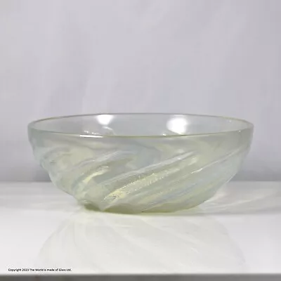 Buy René Lalique Poissons Bowl • 465£