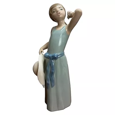 Buy Lladro Daisa 5010 Prissy Coiffure Girl With Hat Figurine 1978 10  Tall • 24.99£