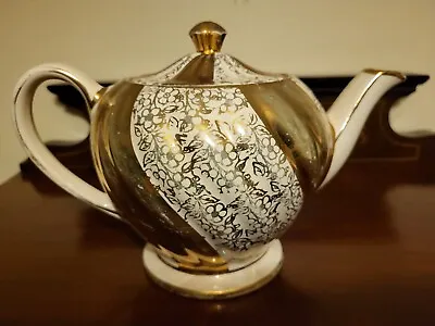 Buy Lovely Sadler Vintage Gold/White Swirl Teapot • 15£