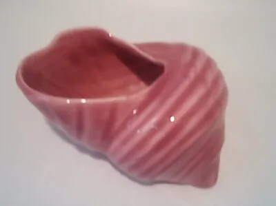 Buy Dartmouth Pottery Shell Vase 12 Cm PINK/RED • 14£