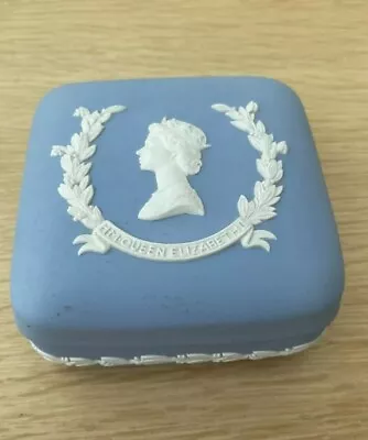 Buy Wedgwood Jasperware Blue Lidded Square Trinket Box - Queen Elizabeth II • 12.50£