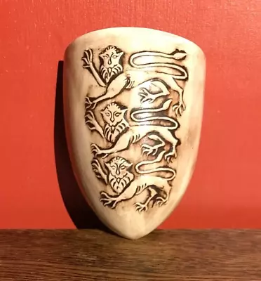 Buy Jersey Pottery 3 Lions Embossed Ceramic Glazed Wall Sconce Vase Planter Pot • 14.99£