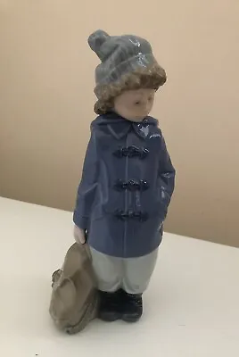 Buy Nao By Lladro #01036 Travelling Boy With Rucksack Excellent Condition • 25£