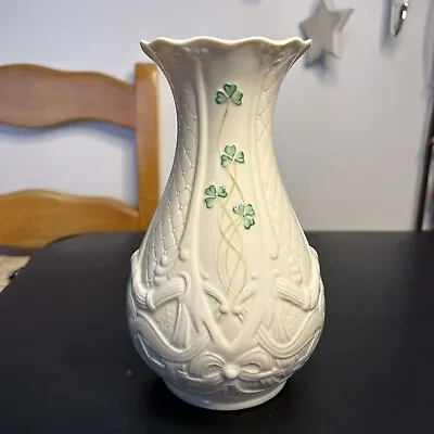 Buy Belleek Shamrock Vase • 25.99£