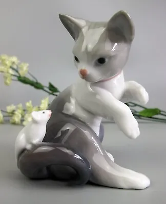 Buy Lladro Cat & Mouse 5236 Figurine. Vintage Porcelain. Pink Bow. Good Cond. 3.25  • 24.99£