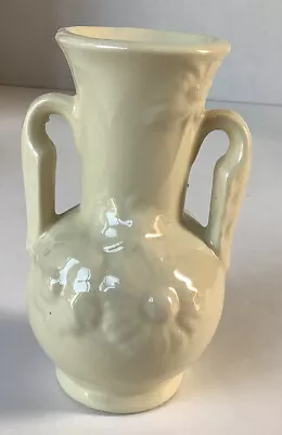Buy Vintage USA Shawnee Cream Colored Vase • 9.59£