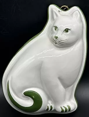 Buy RARE HTF BASSANO ABC CERAMICHE Italy Green & White Decorative Cat Mold • 43.33£
