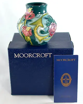 Buy Moorcroft Leicester Squat Vase 35/3 William Morris Collection • 119£