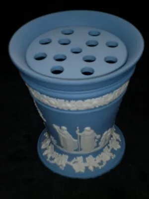 Buy Wedgwood Jasperware Vase With Frog Large White Base Relief • 19£