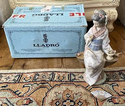 Buy Lladro NIPPON LADY 5327 Figure Geisha With Box Damaged • 49.99£