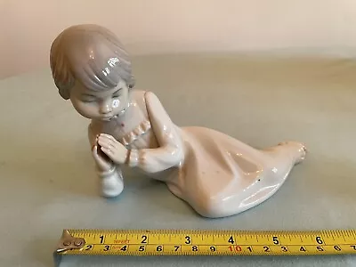 Buy Nao By Lladro Young Girl Praying Figurine • 2.99£