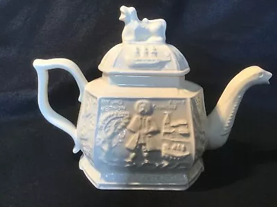 Buy Royal Creamware - Victoria And Albert Museum - Teapot Collection • 15£