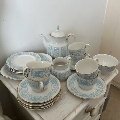 Buy Vintage Royal Doulton Hampton Court Full Tea Set 22 Items • 55£