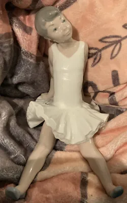 Buy Nao By Lladro Figurine Ballerina Ballet Girl Sitting • 45£