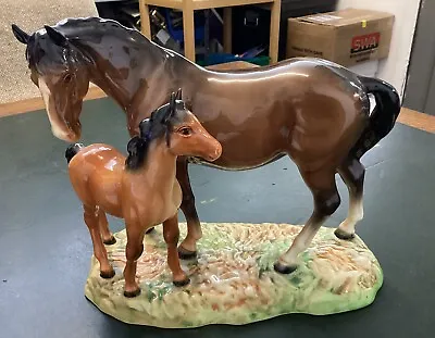 Buy Beswick Mare And Foal On The Base (pre-owned) • 100£
