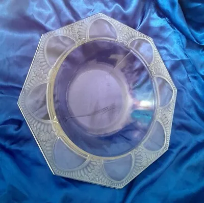 Buy R Lalique Eight Pointed Star Shape Large Bowl Mint. Signed In Block R Lalique • 750£