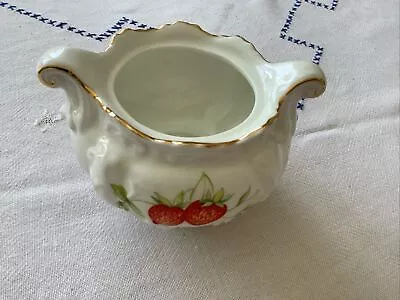 Buy Queens Virginia Strawberry Sugar Bowl • 4£