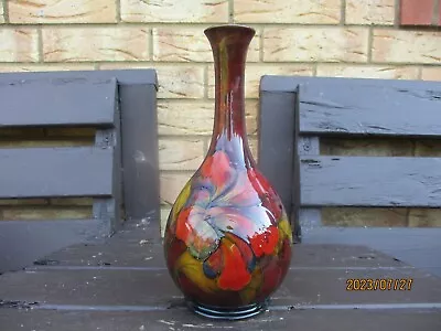 Buy Moorcroft Pottery Flambe Glaze Hibiscus  Pattern Vase • 265£