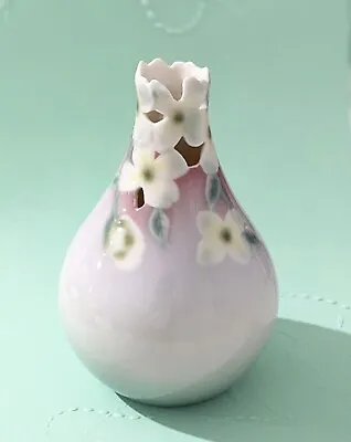 Buy Franz Porcelain Floral Vase FZ00301 • 16.99£