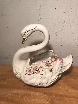 Buy Capodimonte Swan Figurine  • 10£