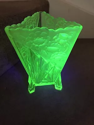 Buy ART DECO SOWERBY URANIUM GLASS DAISY VASE / One Sliver Chip To One Foot Stable • 44.99£