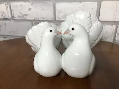 Buy 🌟Vintage Lladro Love Birds Couple Of Doves #1169🌟 • 42£