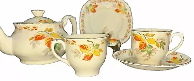 Buy Grindley Holly Leaves Tea Set CreamPetal Teapot & Set Of 5 Bone China Trios • 85.36£
