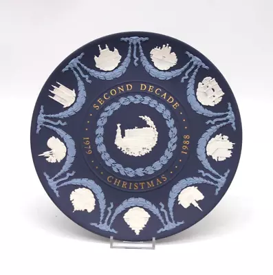 Buy WEDGWOOD Jasperware Second Decade Christmas Plate Buckingham Palace Tri Colour • 4.99£