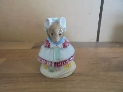 Buy Beswick Beatrix Potter Figure - Old Woman Who Lived In A Shoe Knitting BP3 • 10.80£