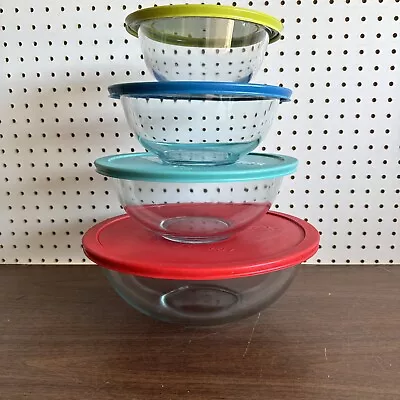 Buy Pyrex 8-piece Glass Mixing Bowl Set With Plastic Lids - Used • 28.45£