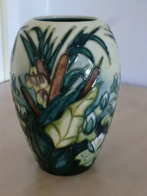 Buy Moorcroft 1995 ‘Lamia’ Pattern Ovoid Shape Vase Depicting Pond Scene  • 125£