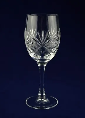 Buy Edinburgh Crystal “DUET” Wine Glass – 17cms (6-5/8″) Tall • 14.50£