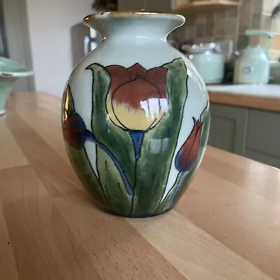 Buy Unmarked Chelsea Pottery Style Vase • 8£