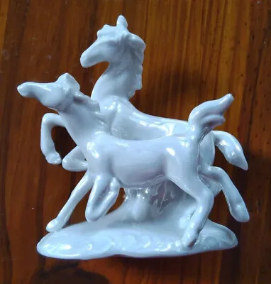 Buy Capodimonte Mare And Foal Vintage Figuine Porcelain Italy GREAT EASTER GIFT • 12£