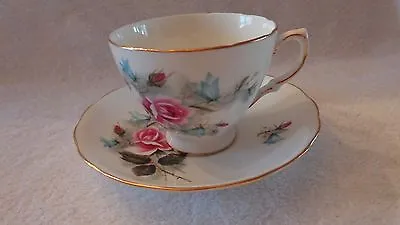 Buy VTG Royal Vale English Bone China Tea Cup Saucer Set Pink Roses & Blue Flowers  • 18.89£